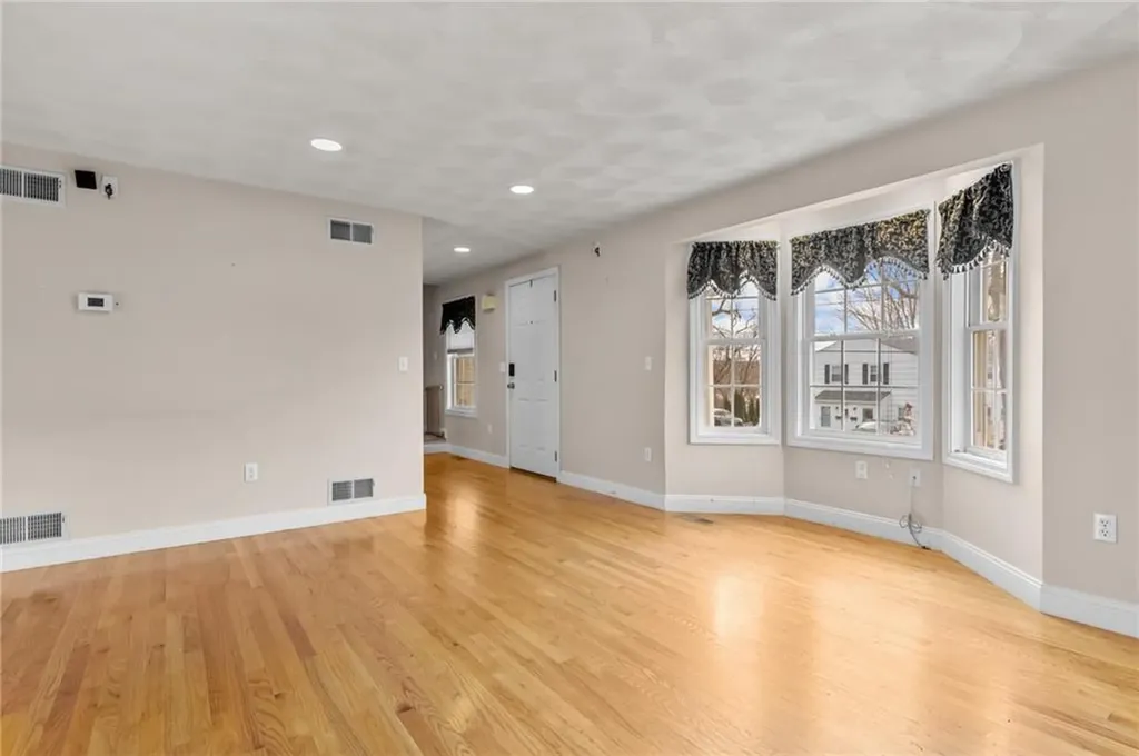 55 South Street Cranston RI 02920