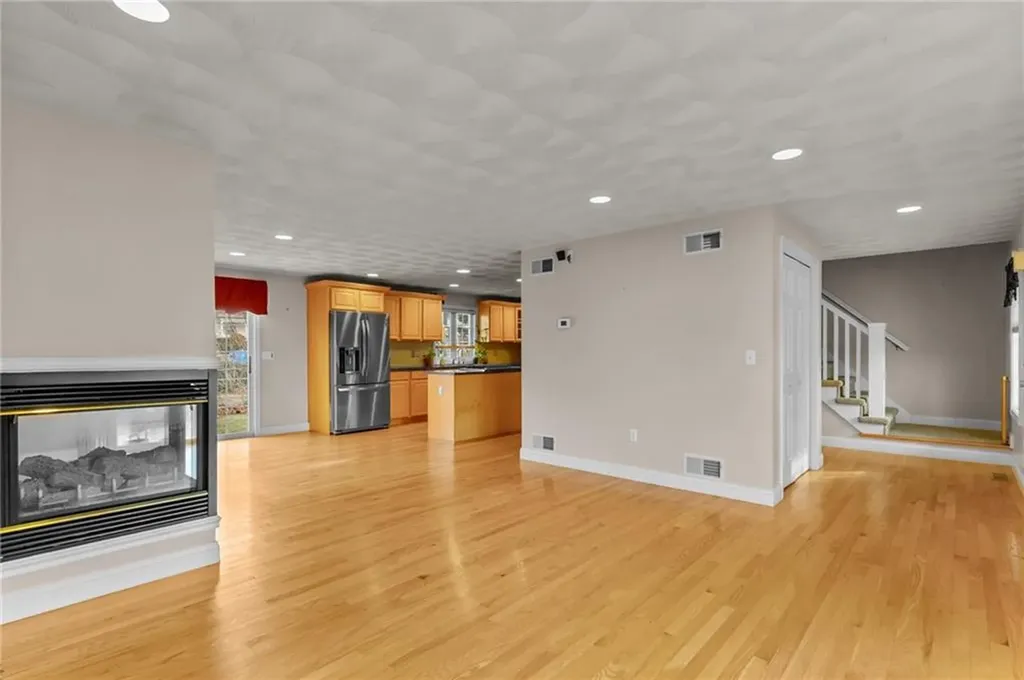55 South Street Cranston RI 02920