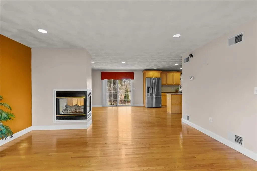 55 South Street Cranston RI 02920