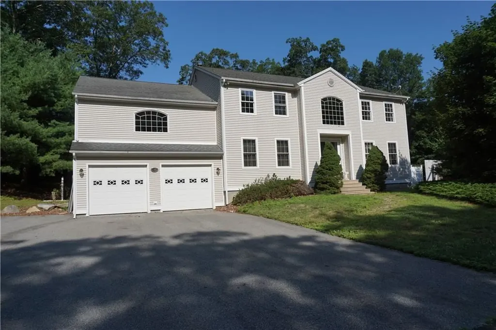 16 Louise Ann Drive Smithfield RI 02917