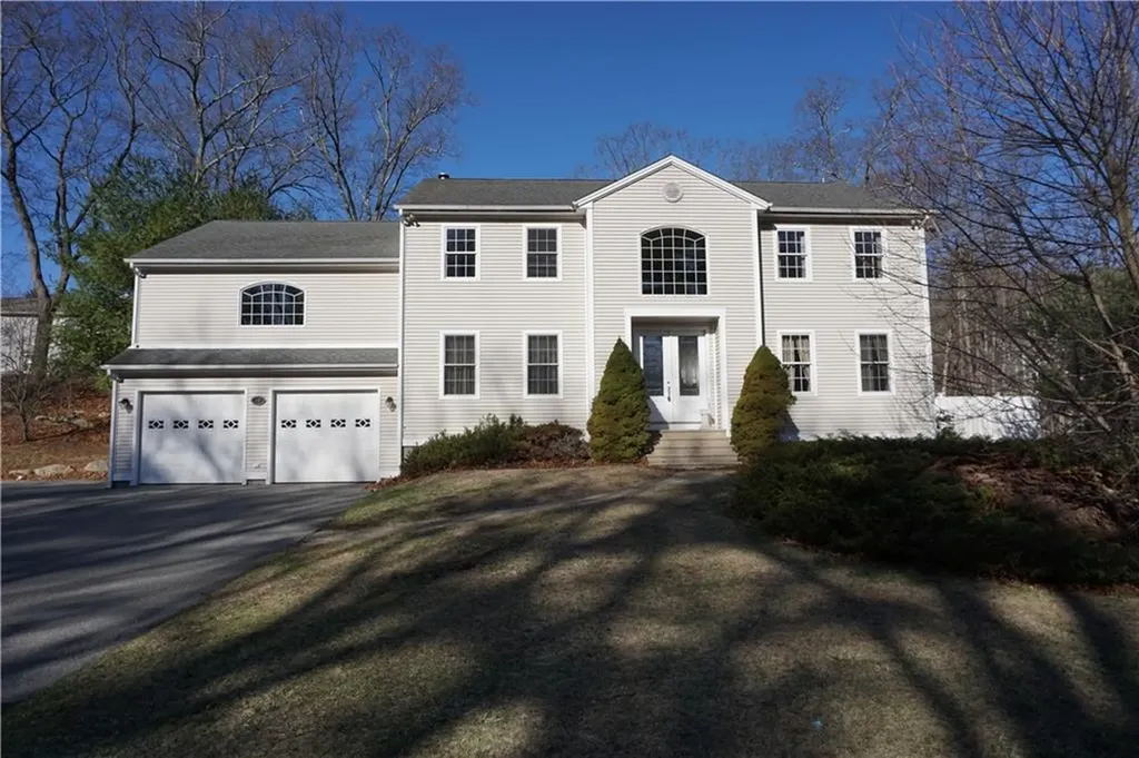 16 Louise Ann Drive Smithfield RI 02917