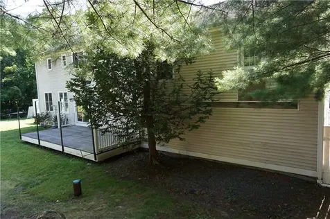 16 Louise Ann Drive Smithfield RI 02917