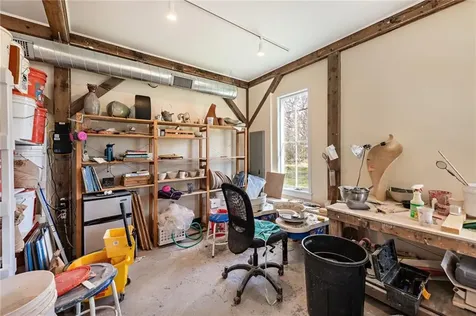 18 East Road Tiverton RI 02878