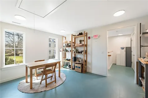 18 East Road Tiverton RI 02878