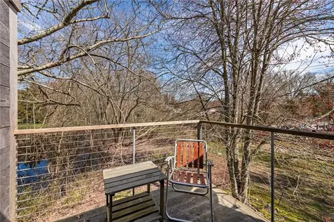 18 East Road Tiverton RI 02878