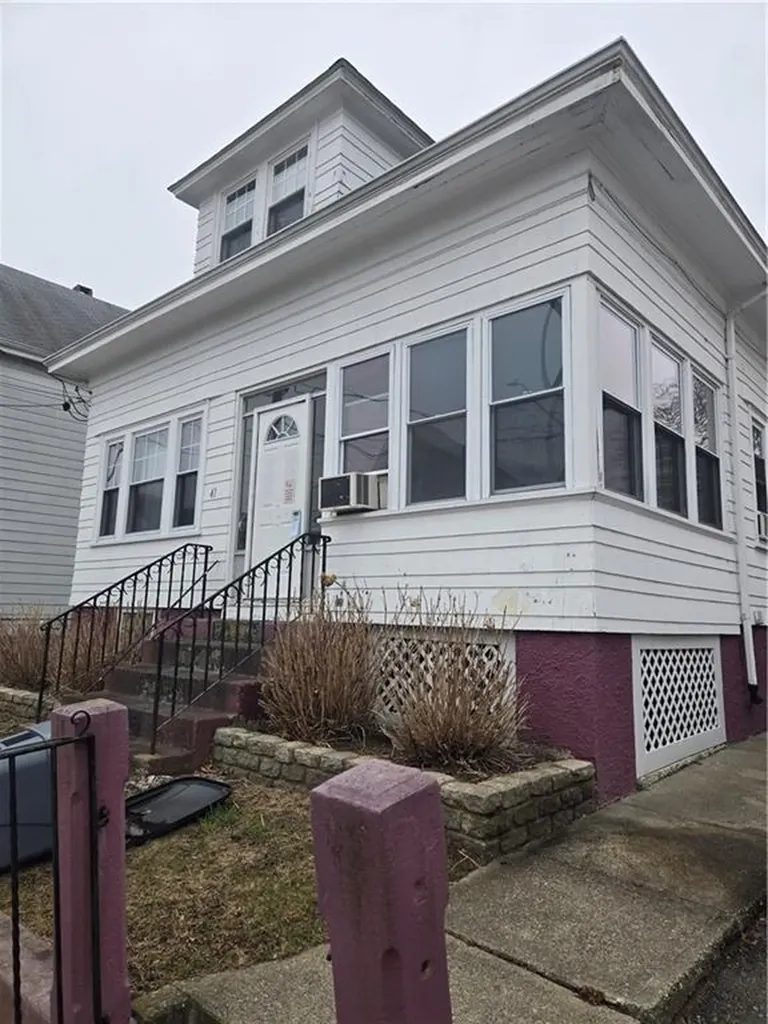 41 Cato Avenue Pawtucket RI 02860