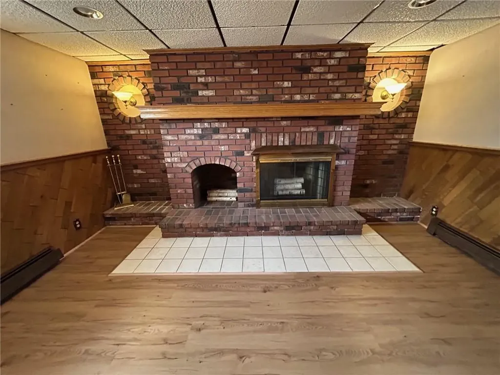 436 Crandall Road Tiverton RI 02878