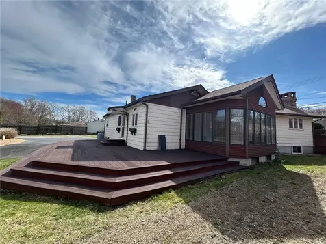 436 Crandall Road Tiverton RI 02878