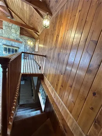 436 Crandall Road Tiverton RI 02878