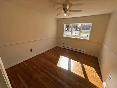 436 Crandall Road Tiverton RI 02878