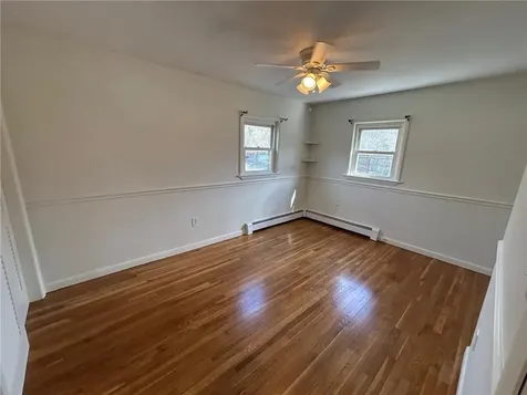 436 Crandall Road Tiverton RI 02878