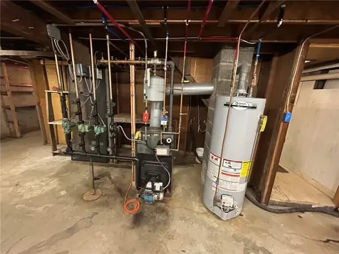 436 Crandall Road Tiverton RI 02878