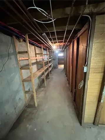 436 Crandall Road Tiverton RI 02878