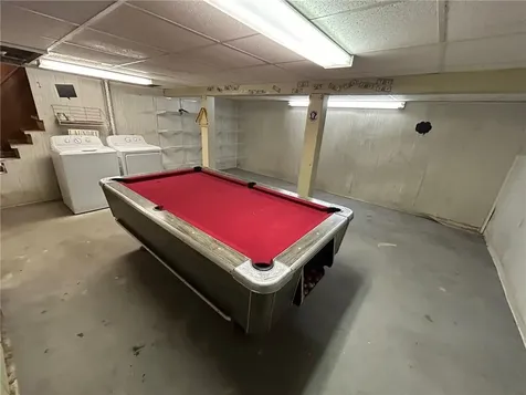 436 Crandall Road Tiverton RI 02878