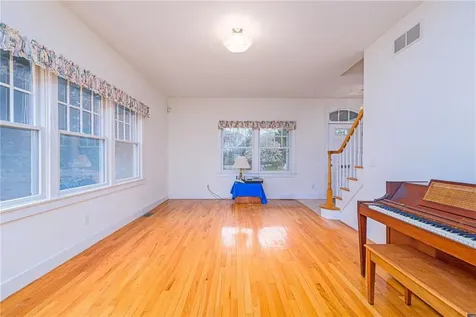 48 Lands End Drive North Kingstown RI 02852