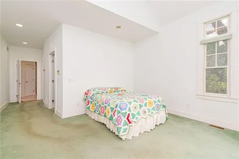 48 Lands End Drive North Kingstown RI 02852