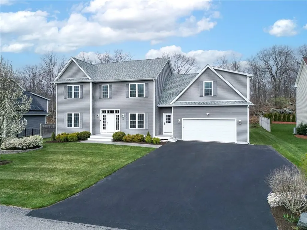 26 Shale Ridge Court Cumberland RI 02864