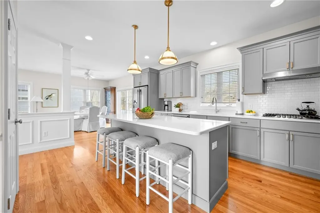 26 Shale Ridge Court Cumberland RI 02864