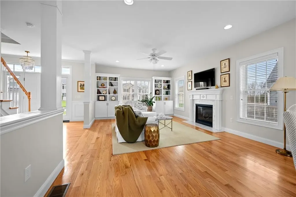 26 Shale Ridge Court Cumberland RI 02864