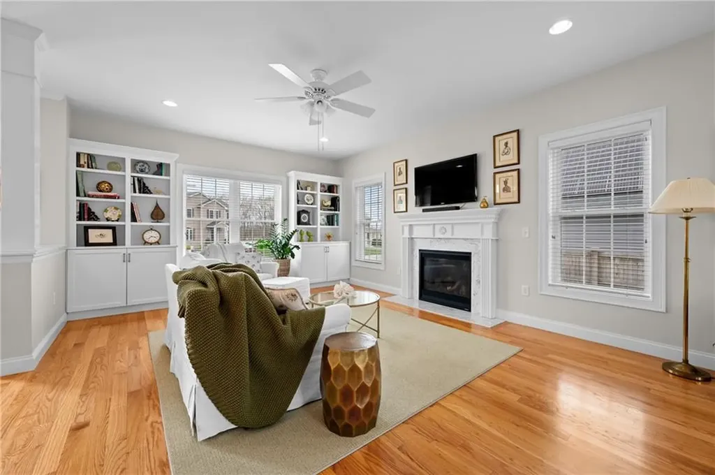 26 Shale Ridge Court Cumberland RI 02864