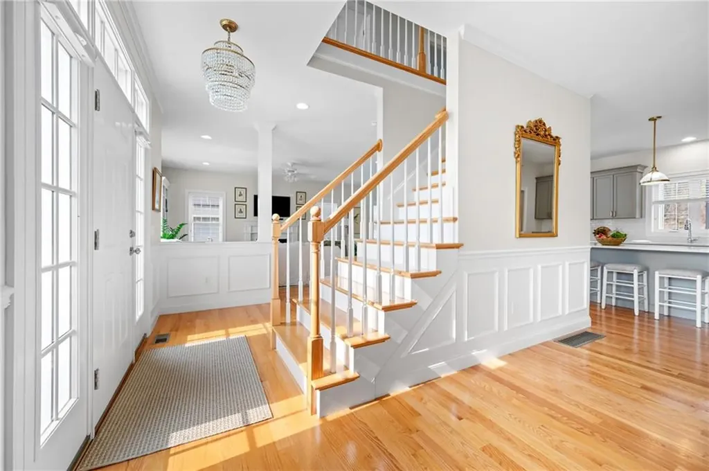 26 Shale Ridge Court Cumberland RI 02864