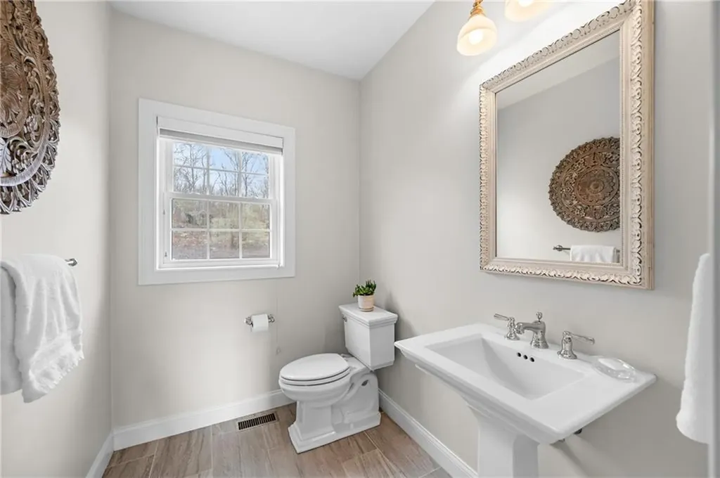 26 Shale Ridge Court Cumberland RI 02864