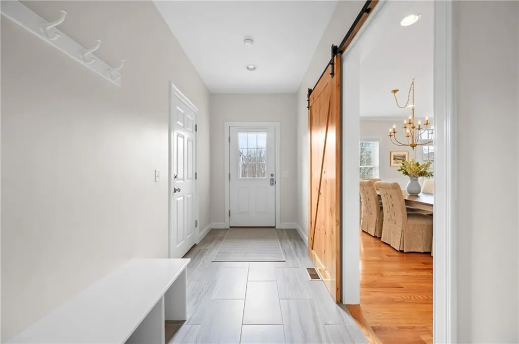 26 Shale Ridge Court Cumberland RI 02864