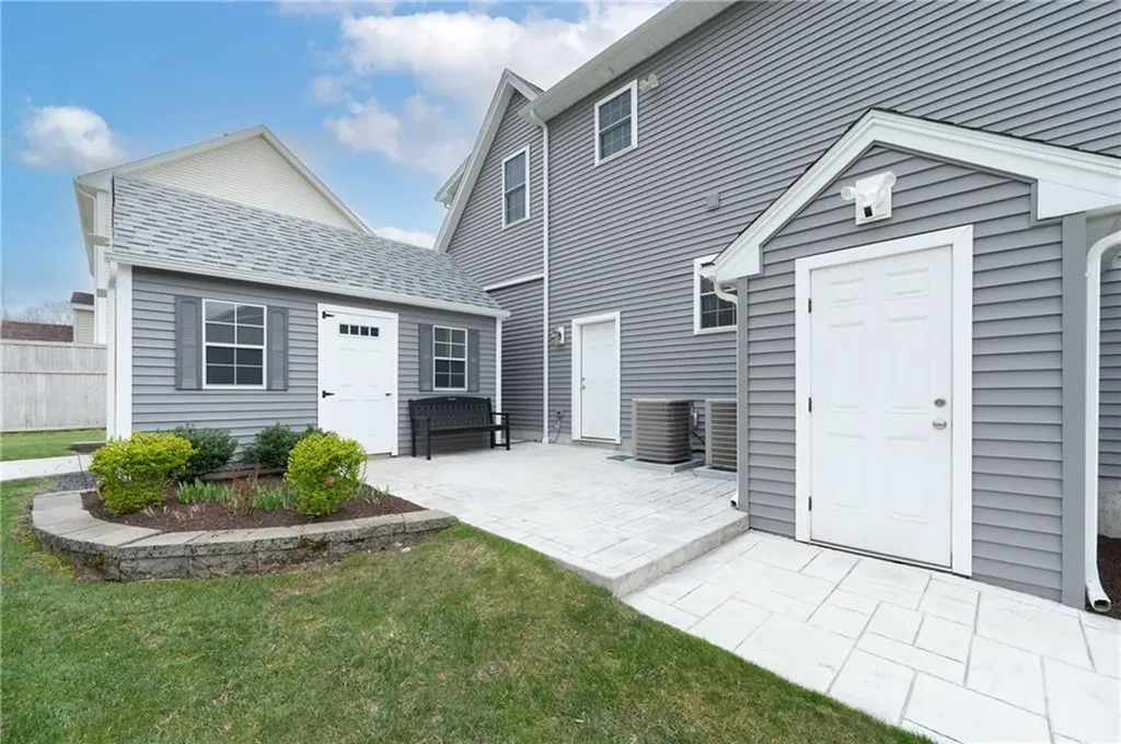 26 Shale Ridge Court Cumberland RI 02864