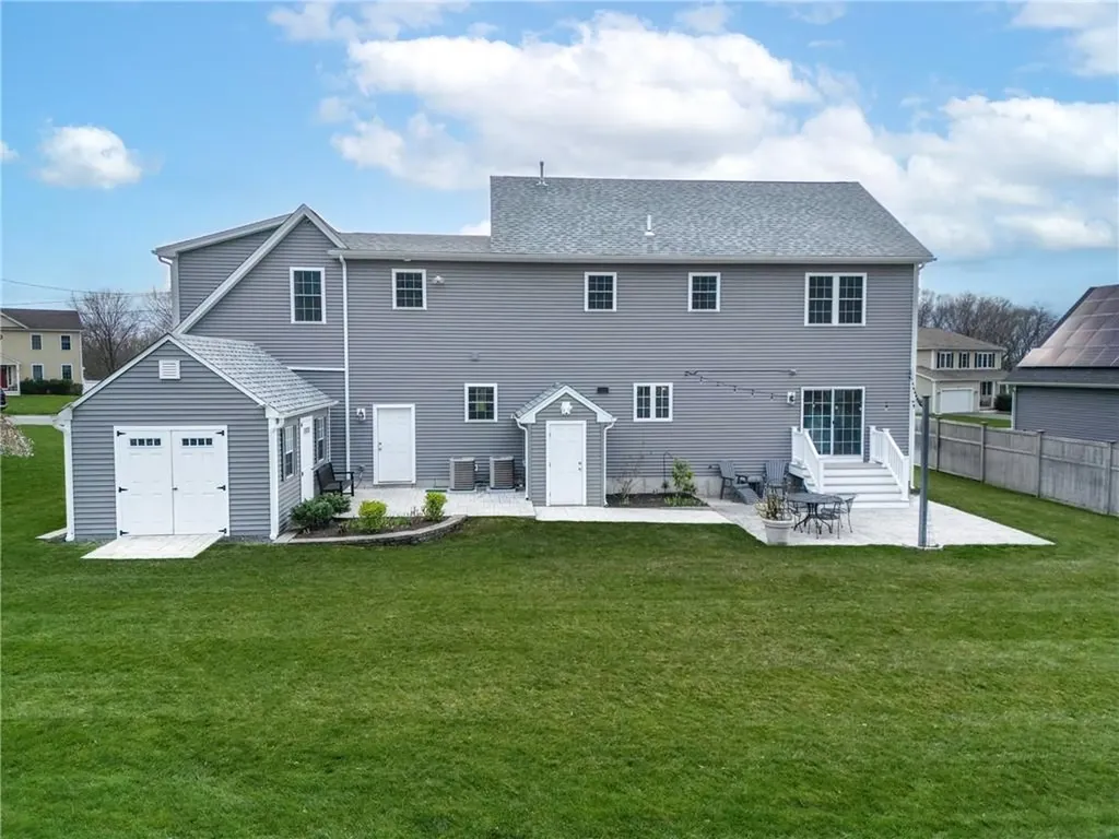 26 Shale Ridge Court Cumberland RI 02864