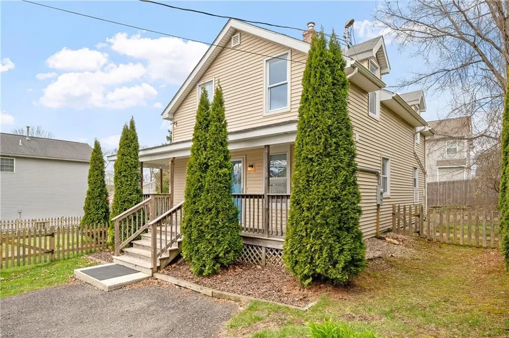 17 Marques Street Cumberland RI 02864