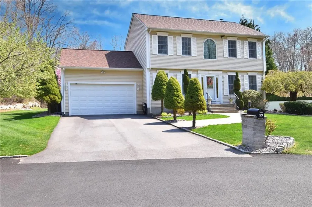 21 Deer View Road Johnston RI 02919