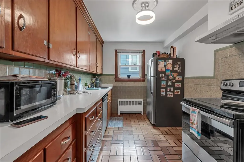 136 Kentland Avenue North Providence RI 02908
