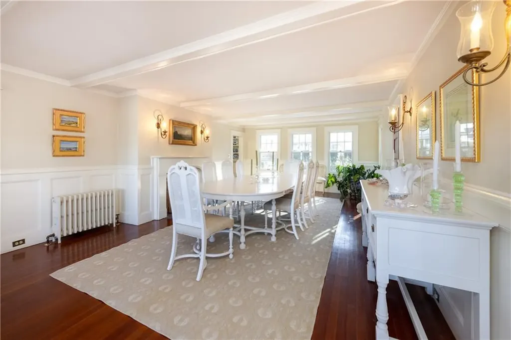 37 Avondale Road Westerly RI 02891