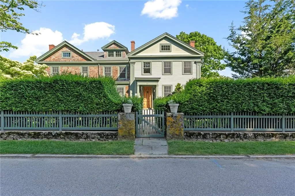 37 Avondale Road Westerly RI 02891