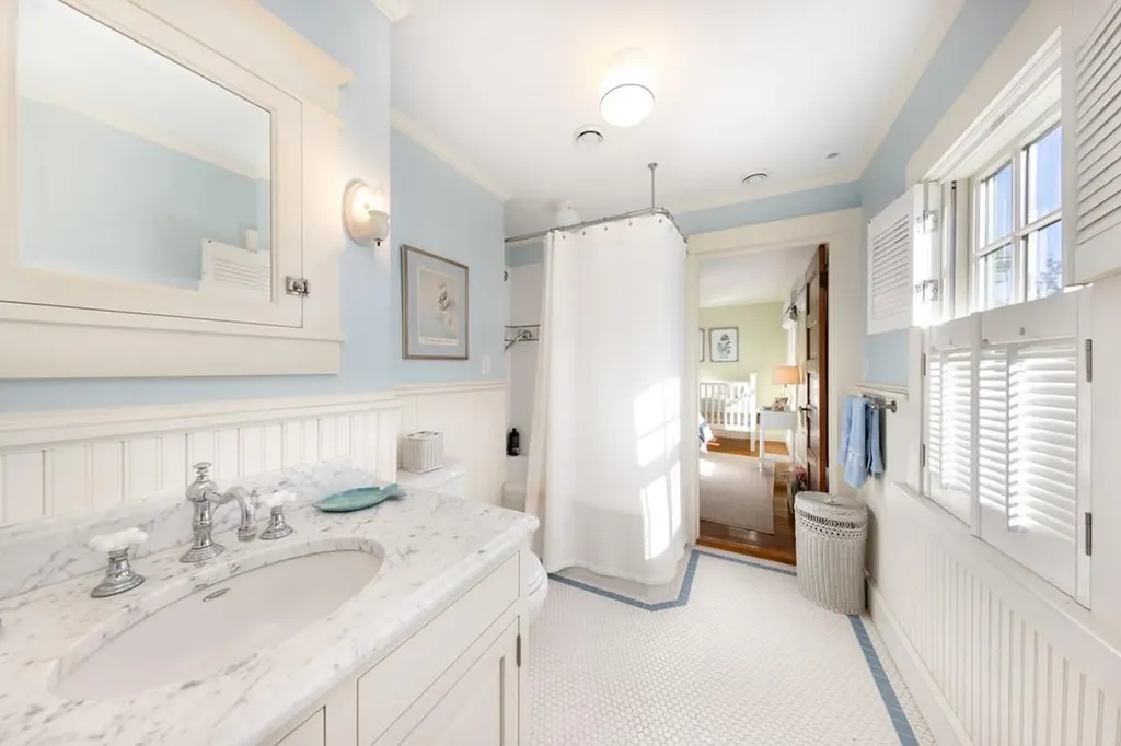 37 Avondale Road Westerly RI 02891