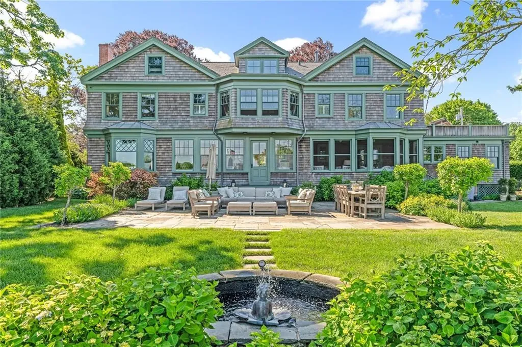 37 Avondale Road Westerly RI 02891