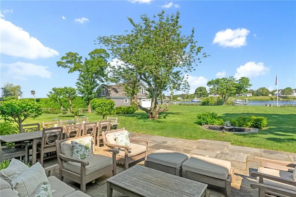 37 Avondale Road Westerly RI 02891