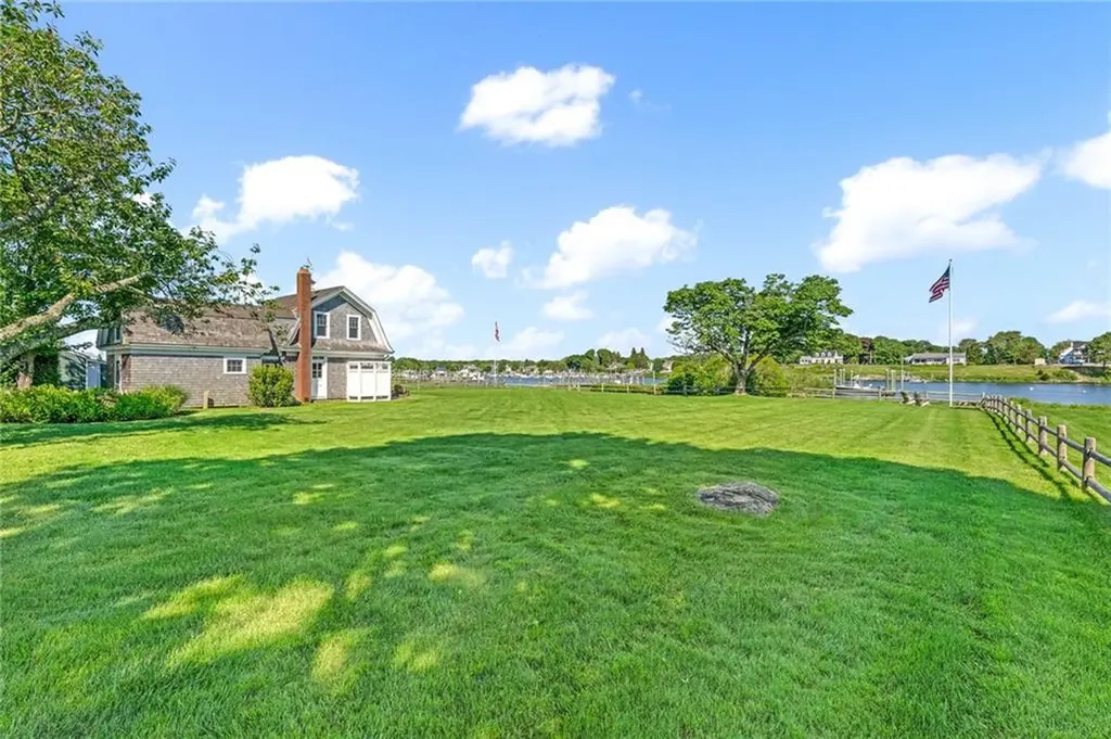 37 Avondale Road Westerly RI 02891