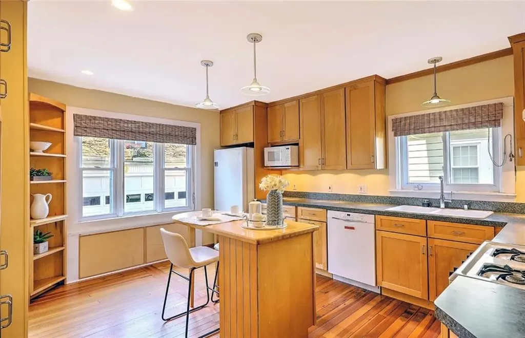 34 Progress Street Pawtucket RI 02860