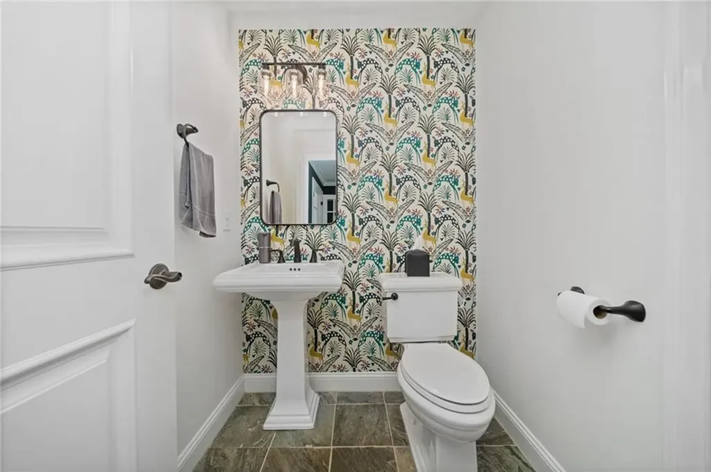 288 Middle Road East Greenwich RI 02818