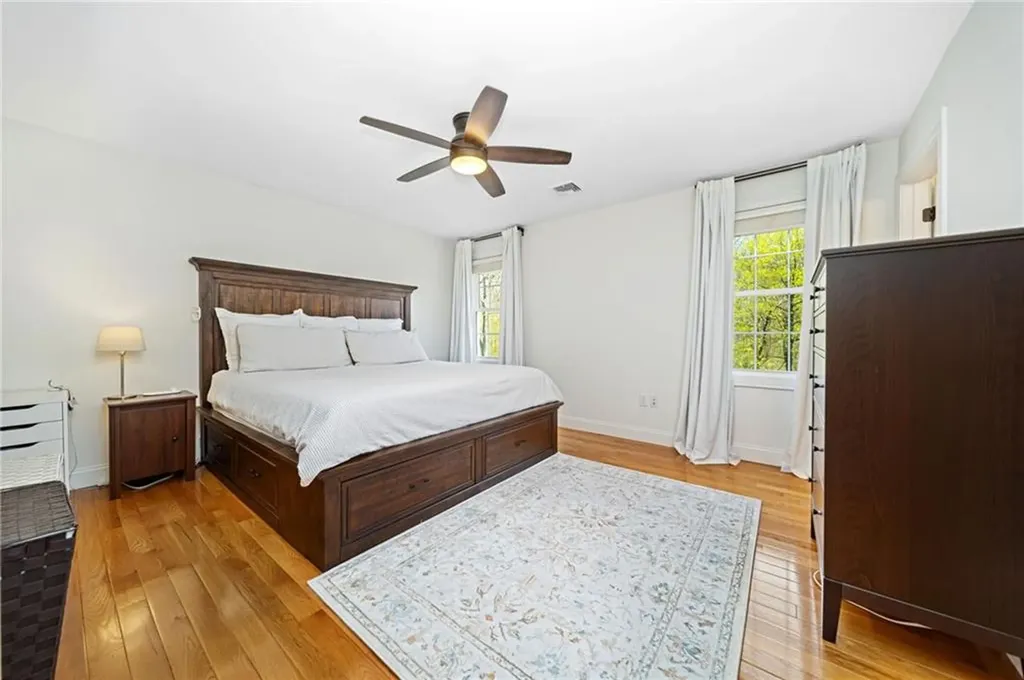 288 Middle Road East Greenwich RI 02818