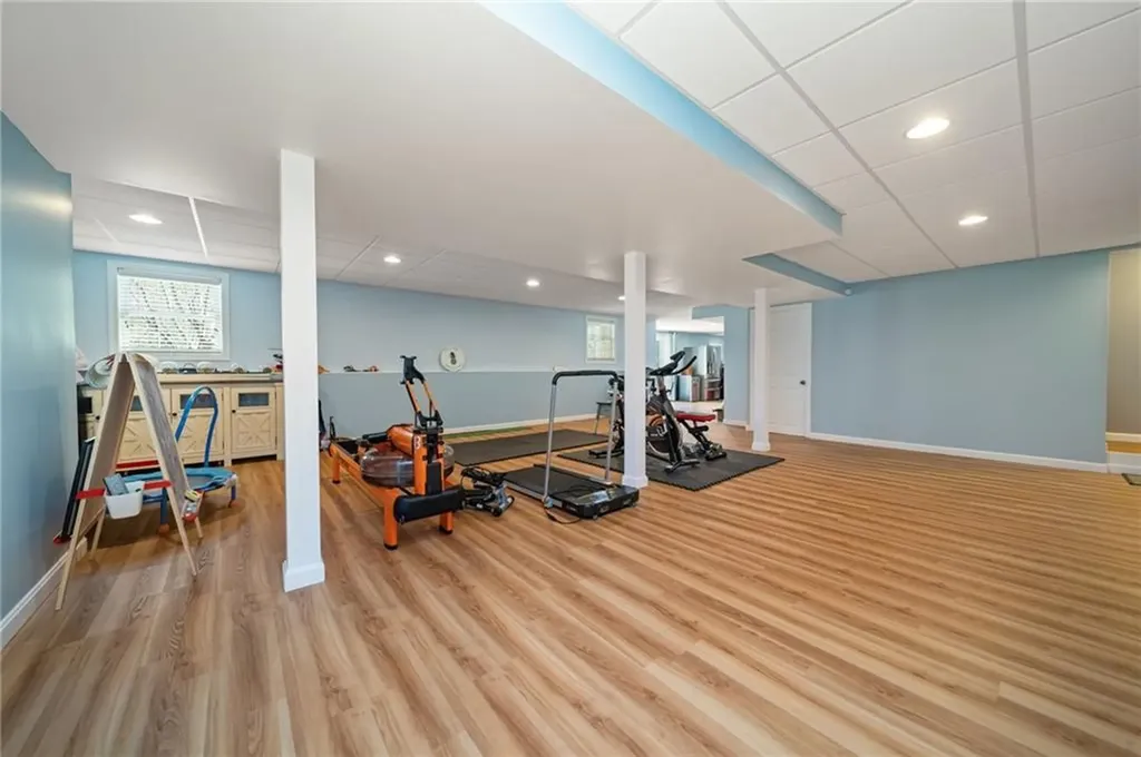 288 Middle Road East Greenwich RI 02818