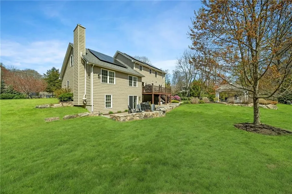 288 Middle Road East Greenwich RI 02818