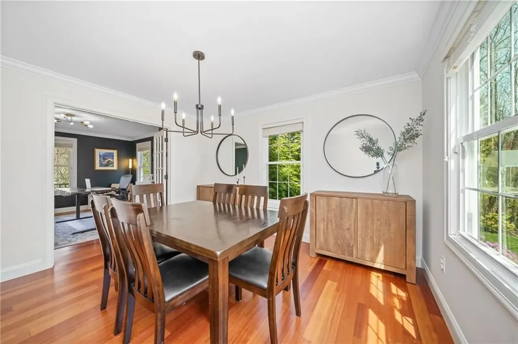 288 Middle Road East Greenwich RI 02818