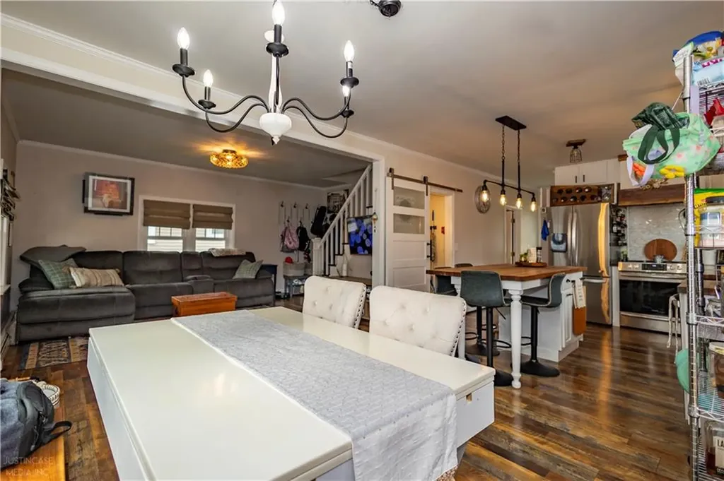 136 Aborn Avenue Warwick RI 02888