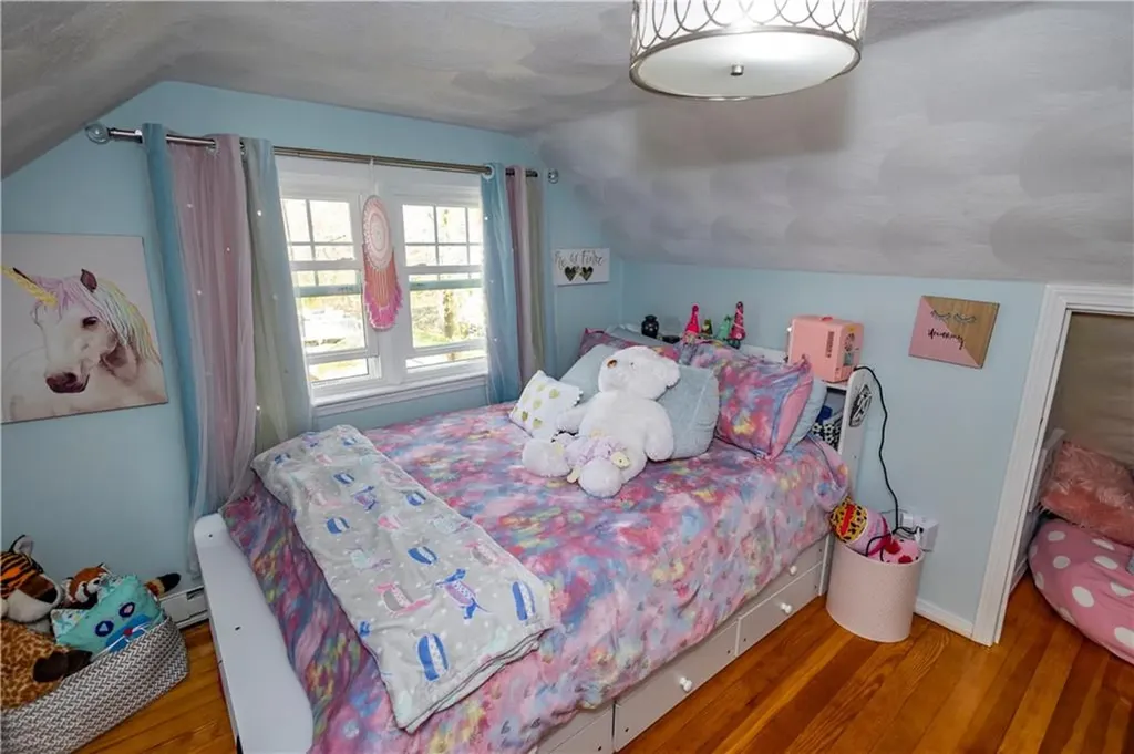 136 Aborn Avenue Warwick RI 02888