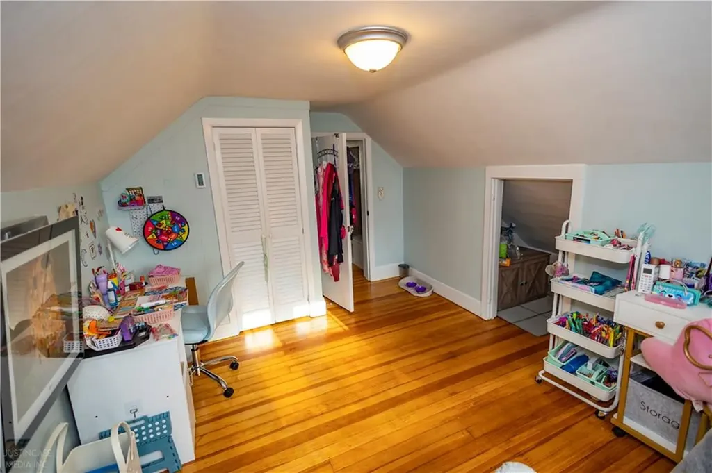 136 Aborn Avenue Warwick RI 02888