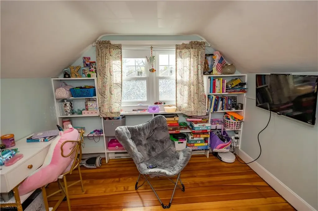 136 Aborn Avenue Warwick RI 02888