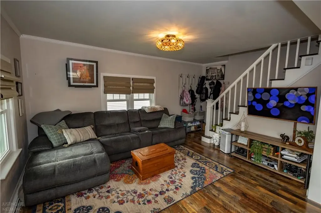 136 Aborn Avenue Warwick RI 02888