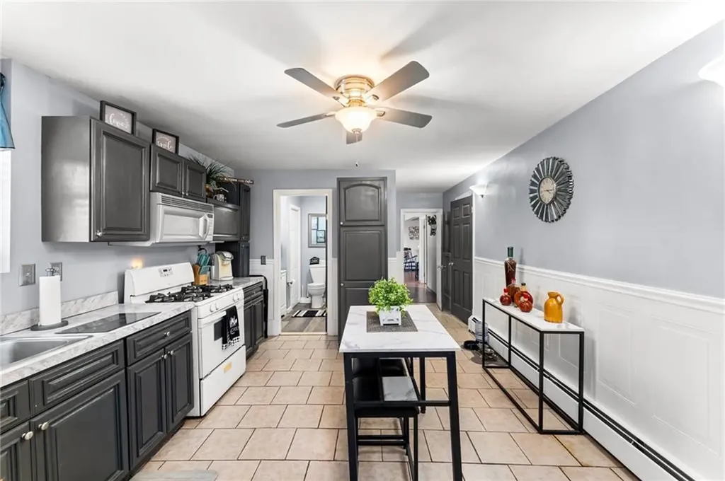 22 Freedom Court Johnston RI 02919